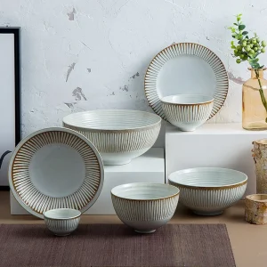 Jingdezhen Handmade Ceramic Dinnerware Sets Japanese Style Disposable Tableware with Fruit Pattern Creative Bowl Plate Design